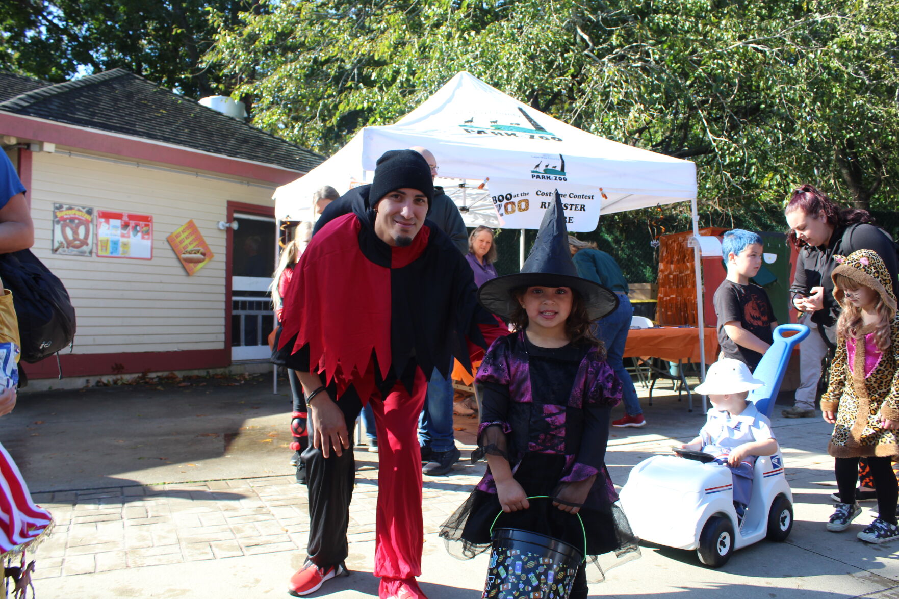 Boo at the Zoo_6542.JPG